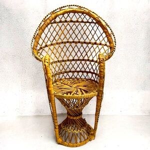 Vintage Wicker Peacock Fan Back Rattan 15” Doll Chair or Succulent/plant stand‎